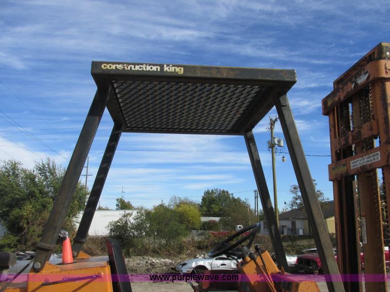 image for item J2380 Case 584C forklift