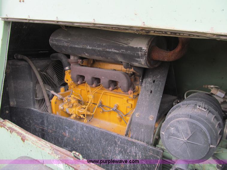 image for item J3366 Sullair 185DPQJD air compressor