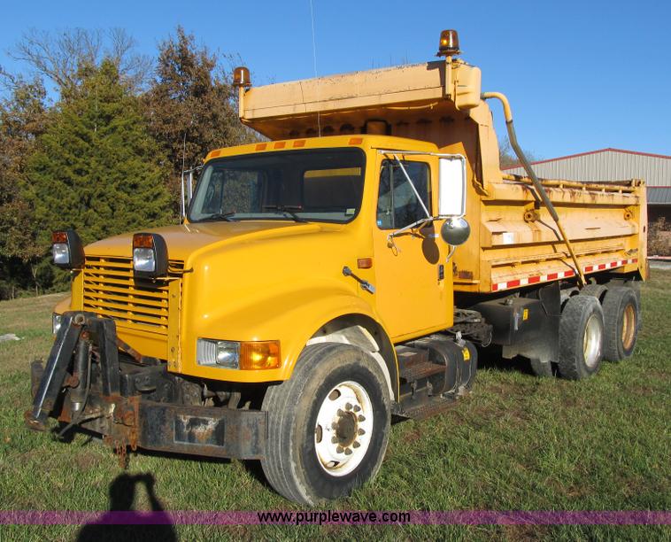 image for item Z9111 1998 International 4900 dump truck