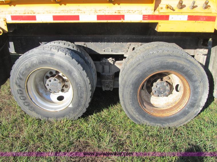 image for item Z9111 1998 International 4900 dump truck