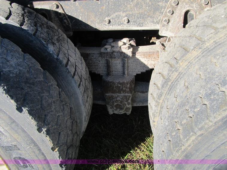 image for item Z9111 1998 International 4900 dump truck