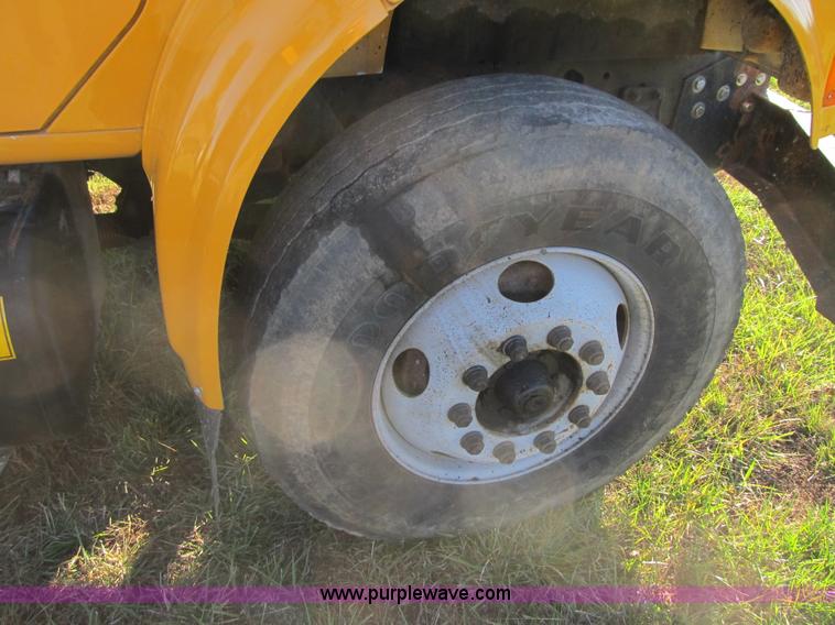 image for item Z9111 1998 International 4900 dump truck