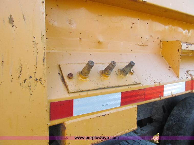 image for item Z9111 1998 International 4900 dump truck