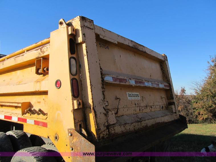 image for item Z9111 1998 International 4900 dump truck