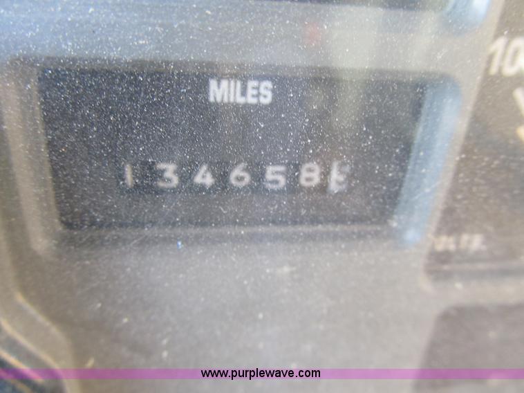 image for item Z9111 1998 International 4900 dump truck