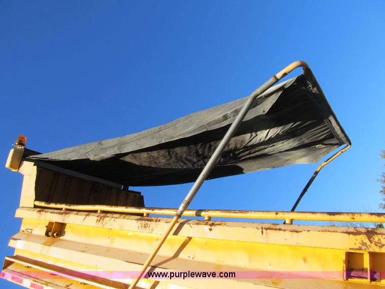 image for item Z9111 1998 International 4900 dump truck