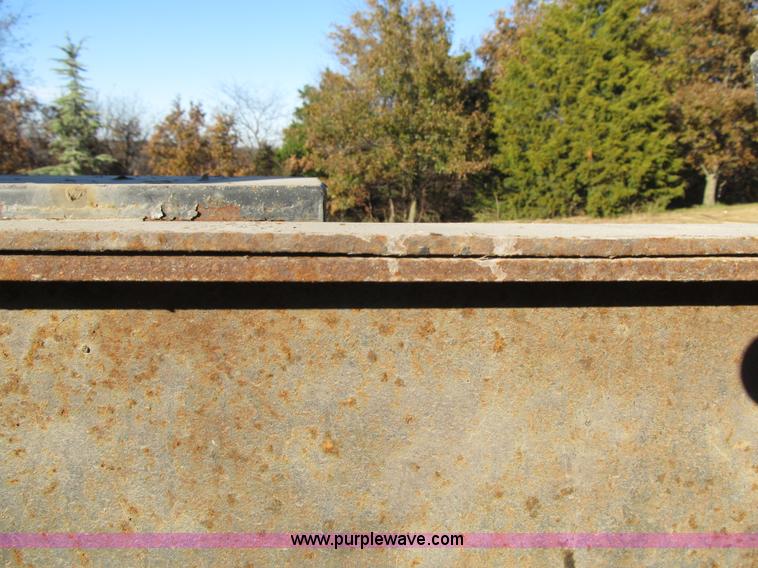 image for item Z9111 1998 International 4900 dump truck