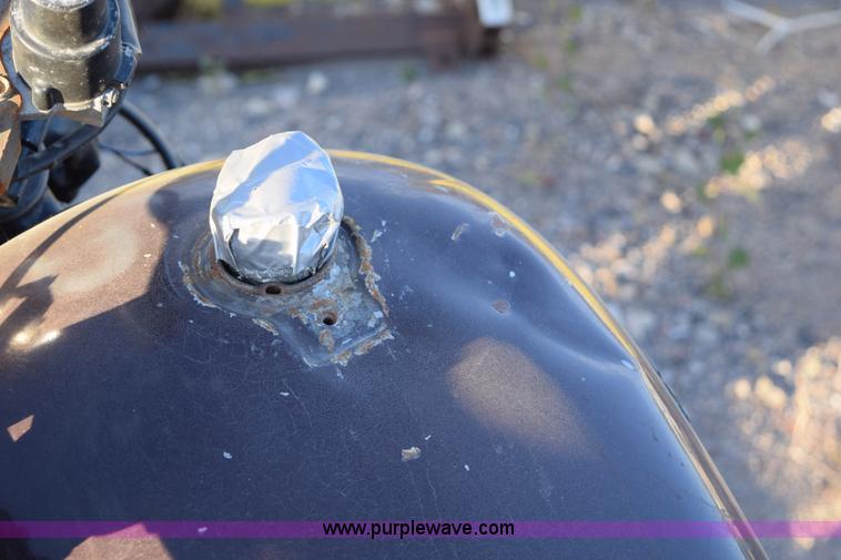 image for item I8634 1982 Yamaha Max motorcycle