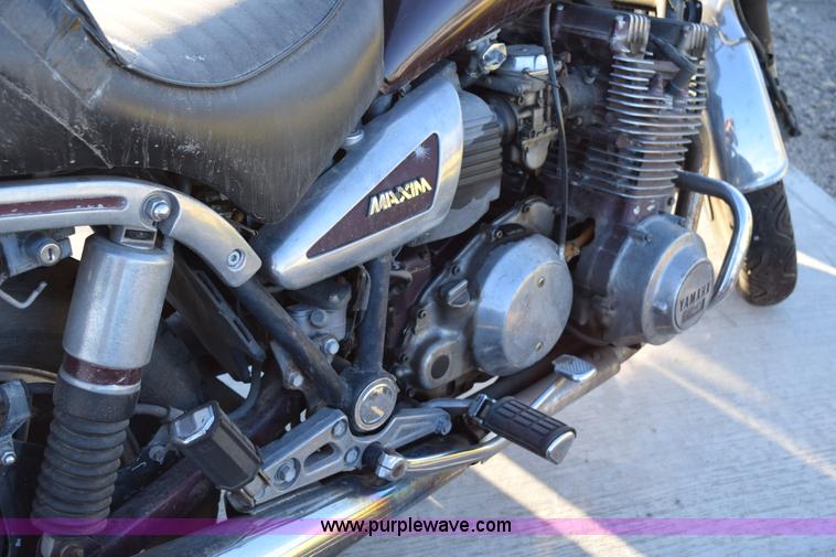 image for item I8634 1982 Yamaha Max motorcycle