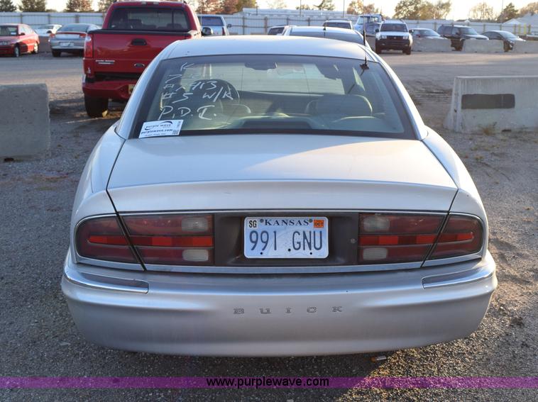 image for item I8636 2000 Buick Park Avenue Ultra