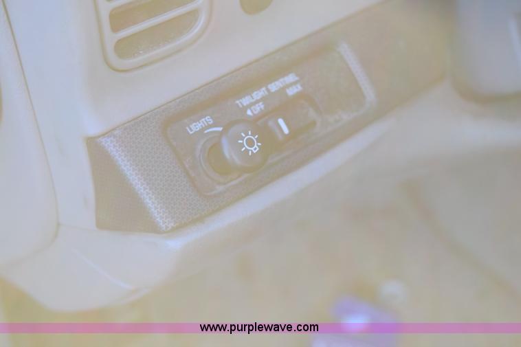 image for item I8636 2000 Buick Park Avenue Ultra