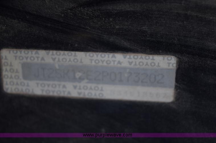 image for item I8637 1993 Toyota Camry LE