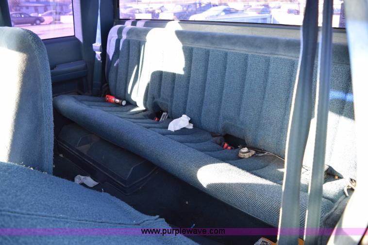 image for item I8638 1989 Chevrolet Silverado 1500 Ext. Cab pickup truck