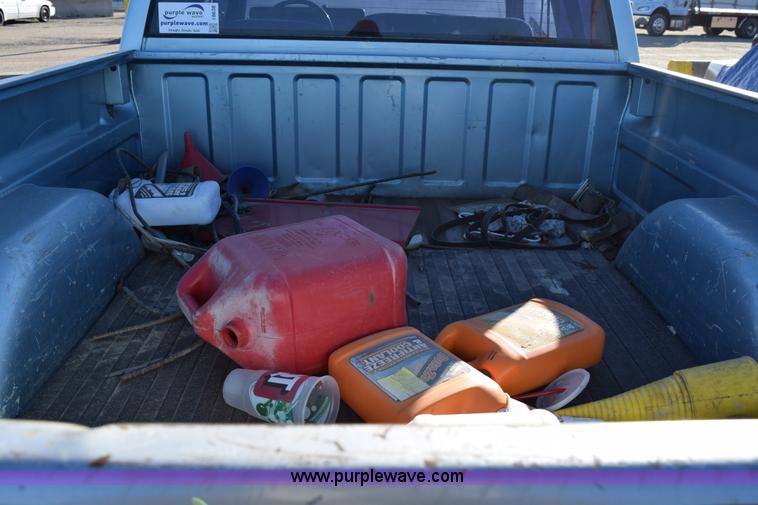 image for item I8638 1989 Chevrolet Silverado 1500 Ext. Cab pickup truck