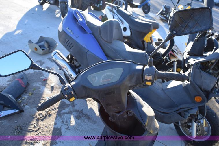 image for item I8642 2012 Bashan Renegade 50 scooter