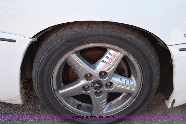 image for item I8645 1999 Pontiac Grand Am GT