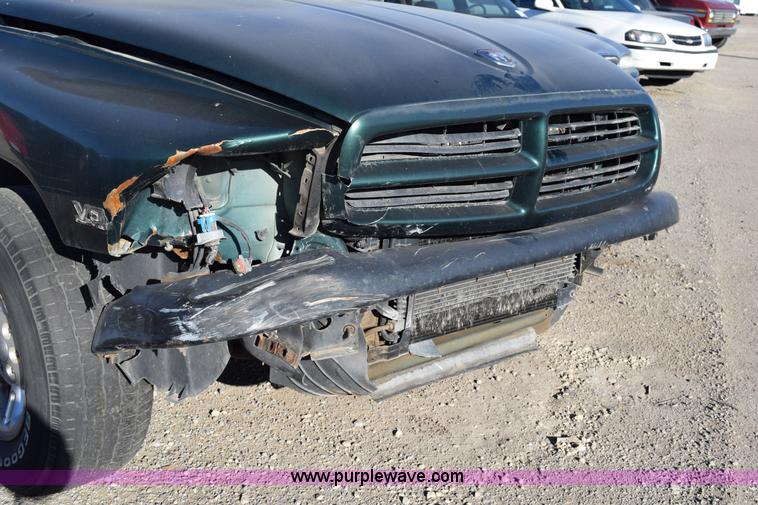 image for item I8646 2000 Dodge Dakota Sport Quad Cab pickup truck