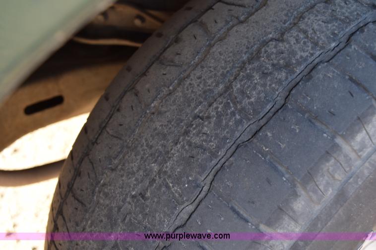 image for item I8646 2000 Dodge Dakota Sport Quad Cab pickup truck