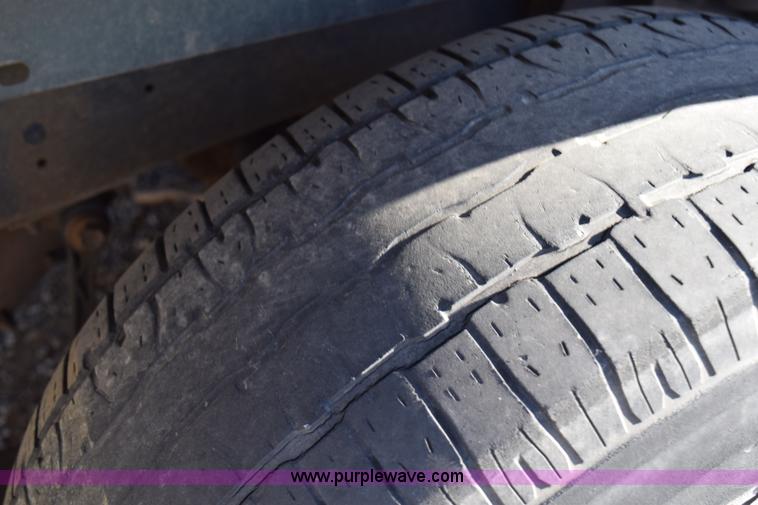 image for item I8646 2000 Dodge Dakota Sport Quad Cab pickup truck