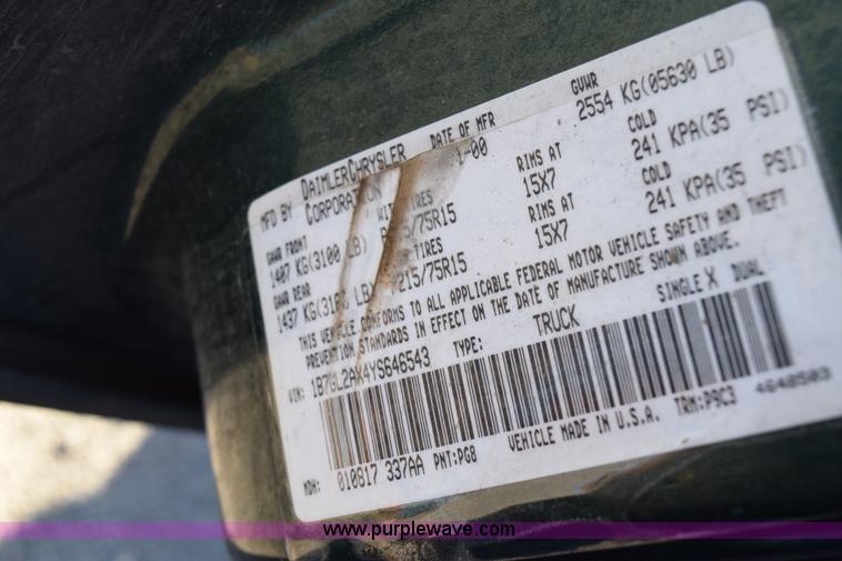 image for item I8646 2000 Dodge Dakota Sport Quad Cab pickup truck