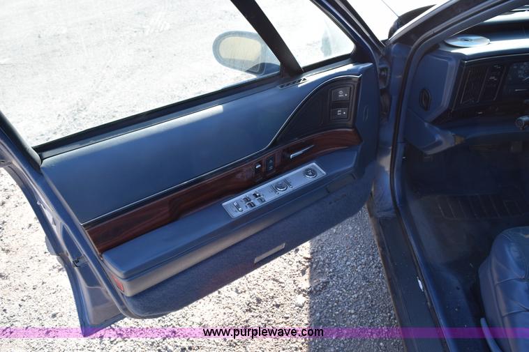 image for item I8647 1998 Buick LeSabre Limited