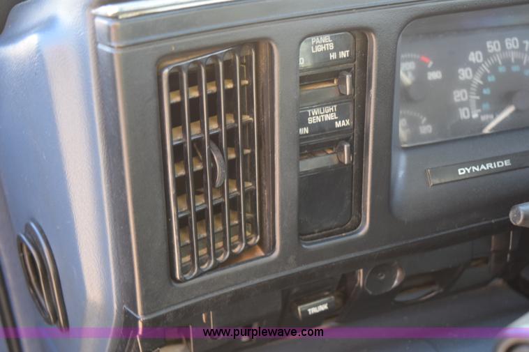 image for item I8647 1998 Buick LeSabre Limited