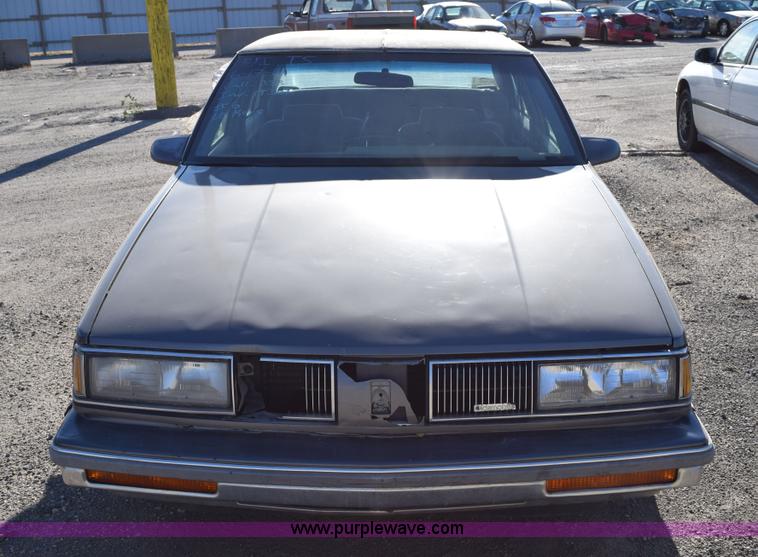 image for item I8648 1989 Oldsmobile Royale Brougham Eighty Eight