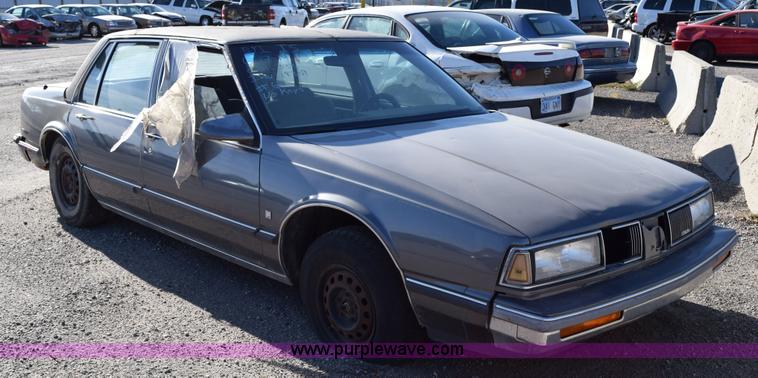 image for item I8648 1989 Oldsmobile Royale Brougham Eighty Eight
