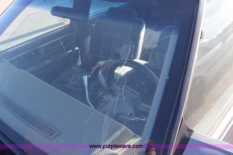 image for item I8648 1989 Oldsmobile Royale Brougham Eighty Eight