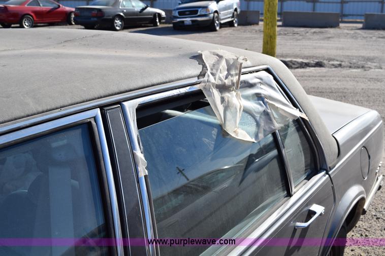 image for item I8648 1989 Oldsmobile Royale Brougham Eighty Eight