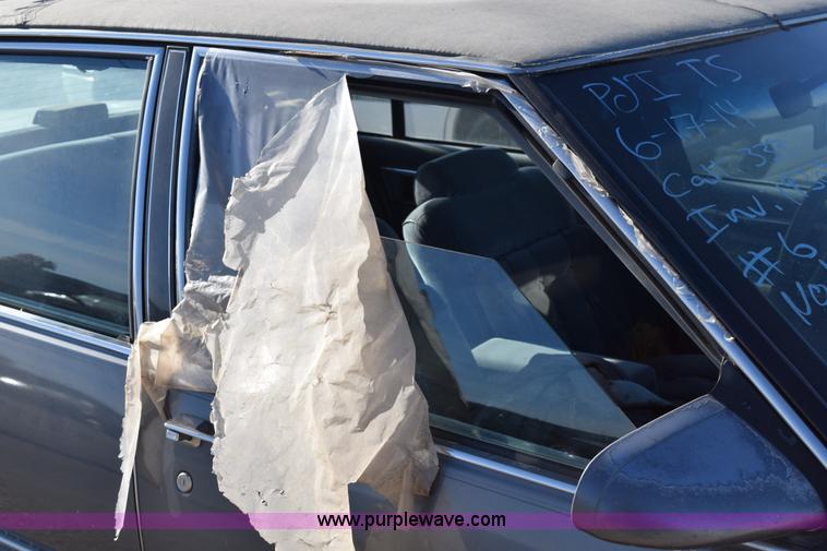 image for item I8648 1989 Oldsmobile Royale Brougham Eighty Eight