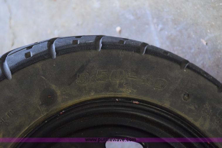 image for item I8649 2011 Tao Tao moped