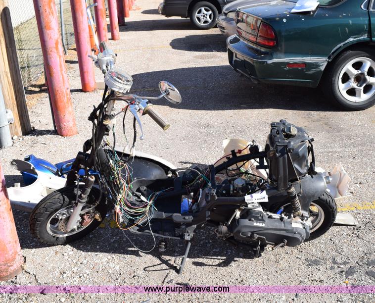 image for item I8650 2012 Tao Tao CY503 moped