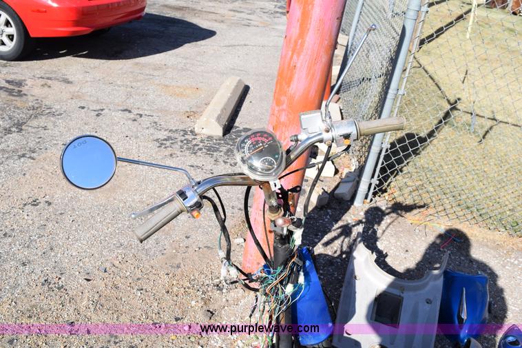 image for item I8650 2012 Tao Tao CY503 moped