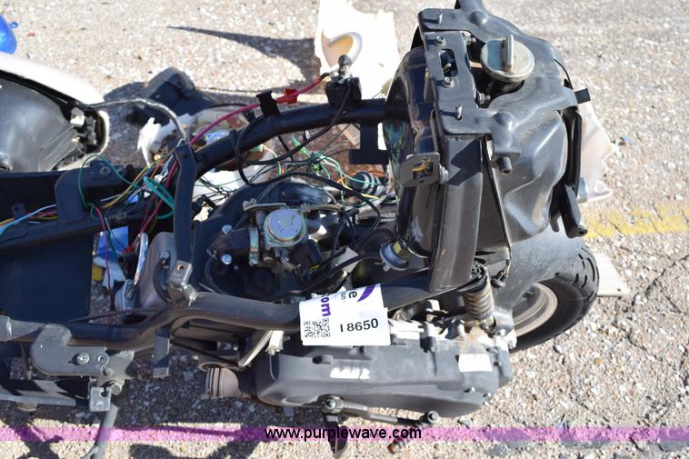 image for item I8650 2012 Tao Tao CY503 moped