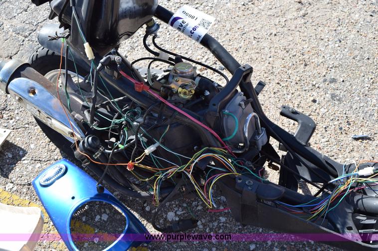 image for item I8650 2012 Tao Tao CY503 moped