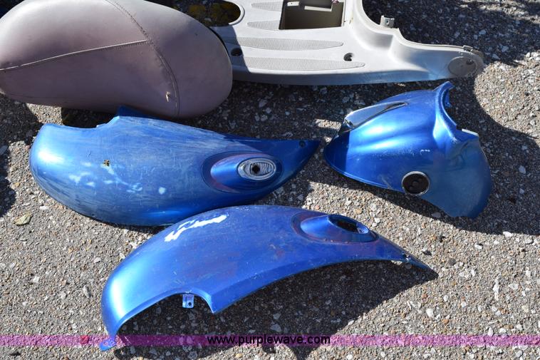 image for item I8650 2012 Tao Tao CY503 moped