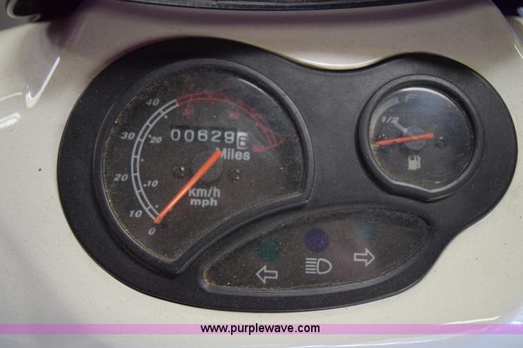 image for item I8651 2013 Bashan moped