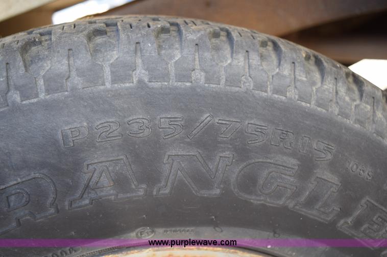 image for item I8652 1989 Chevrolet 1500 pickup truck