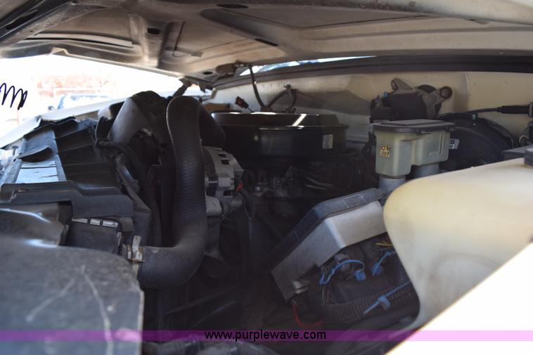 image for item I8654 1995 GMC Sierra 1500 Club Coupe pickup truck