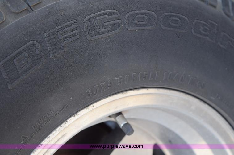 image for item I8654 1995 GMC Sierra 1500 Club Coupe pickup truck