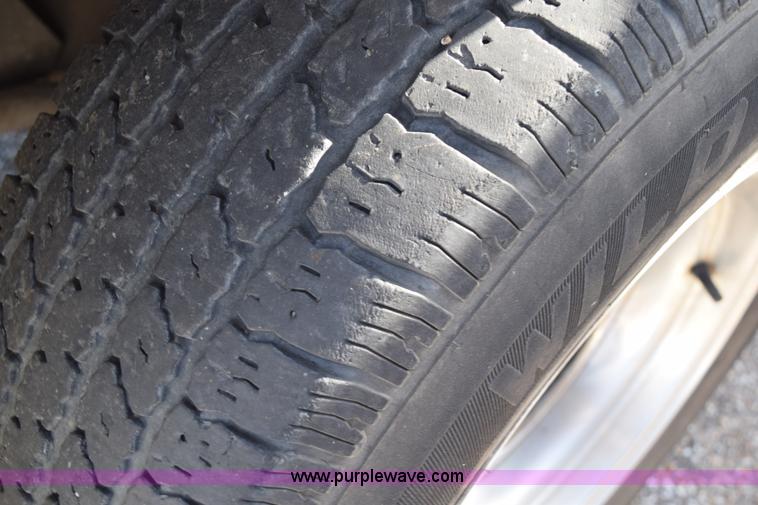 image for item I8654 1995 GMC Sierra 1500 Club Coupe pickup truck