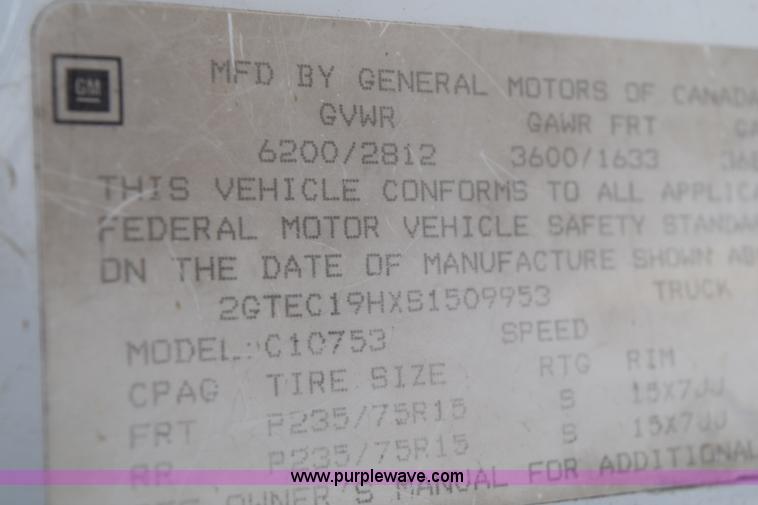 image for item I8654 1995 GMC Sierra 1500 Club Coupe pickup truck