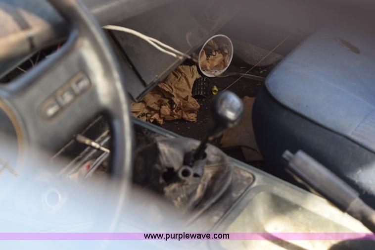 image for item I8655 1986 Ford Mustang