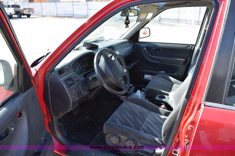 image for item I8656 2000 Honda CR-V LX SUV