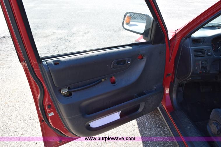 image for item I8656 2000 Honda CR-V LX SUV