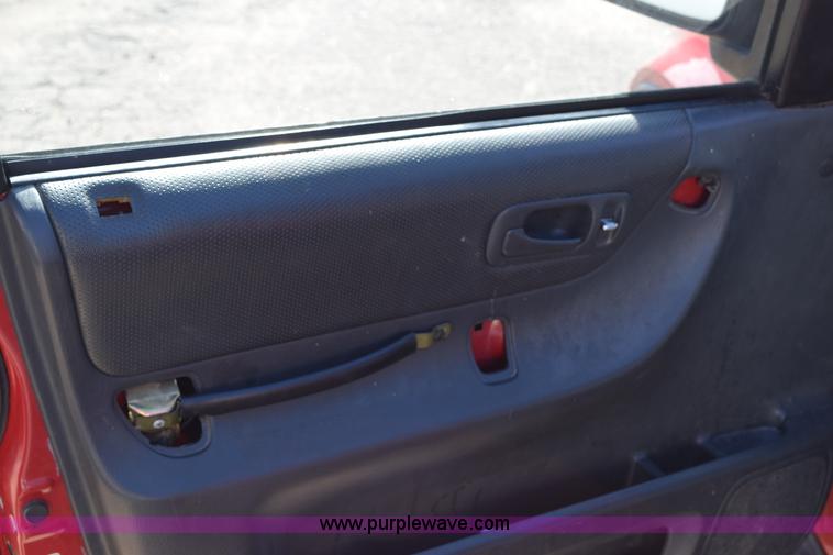 image for item I8656 2000 Honda CR-V LX SUV