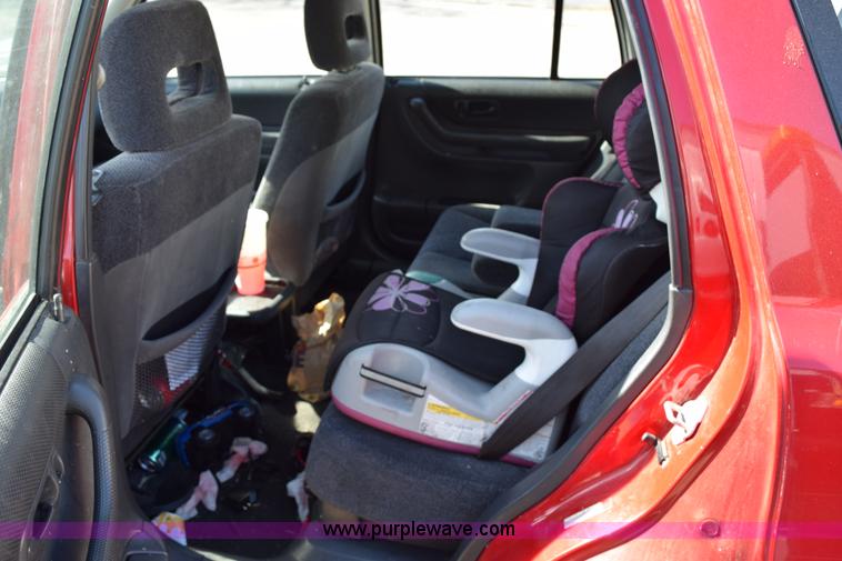 image for item I8656 2000 Honda CR-V LX SUV