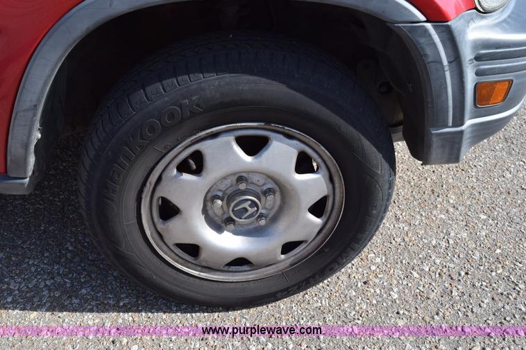 image for item I8656 2000 Honda CR-V LX SUV