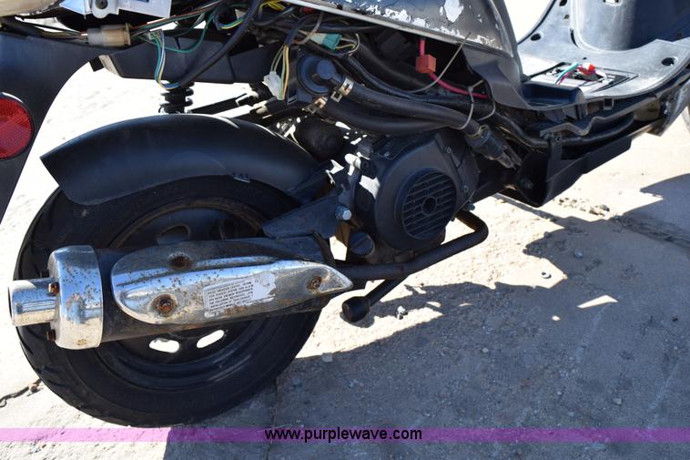 image for item I8657 2012 Tao Tao moped